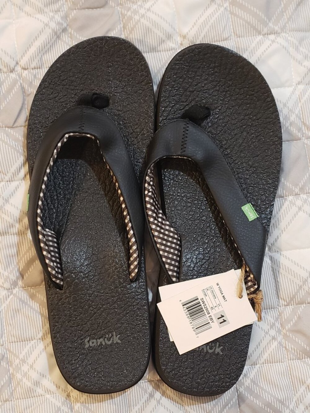 Women Sanuk Yoga Mat Flip Flop Sandal Ebony Size 11 NWT (New in bag)